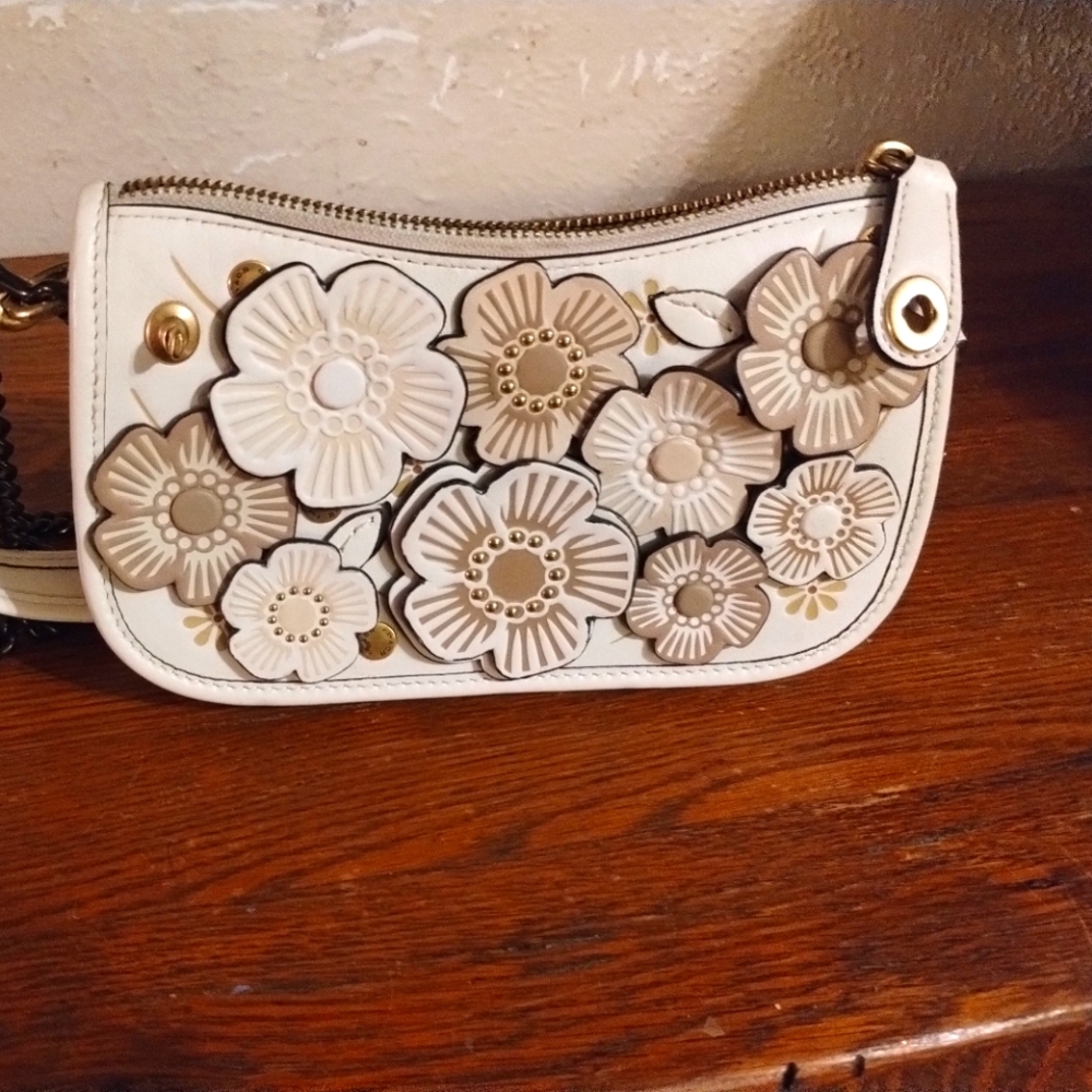 Flower leather coach bag